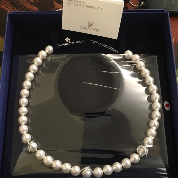 Swarovski Jewelry - Swarovski Handcrafted Crystal Pearl Necklace